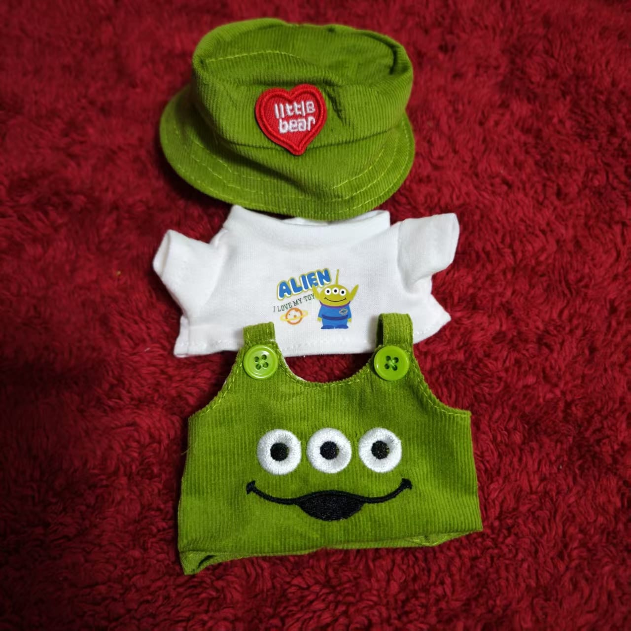 Labubu Groen Monster Kleding