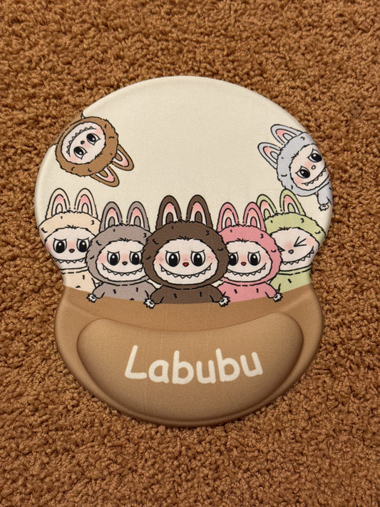 Mini Labubu Muismat – Schattig & Praktisch voor je Bureau! 🐭🖱️