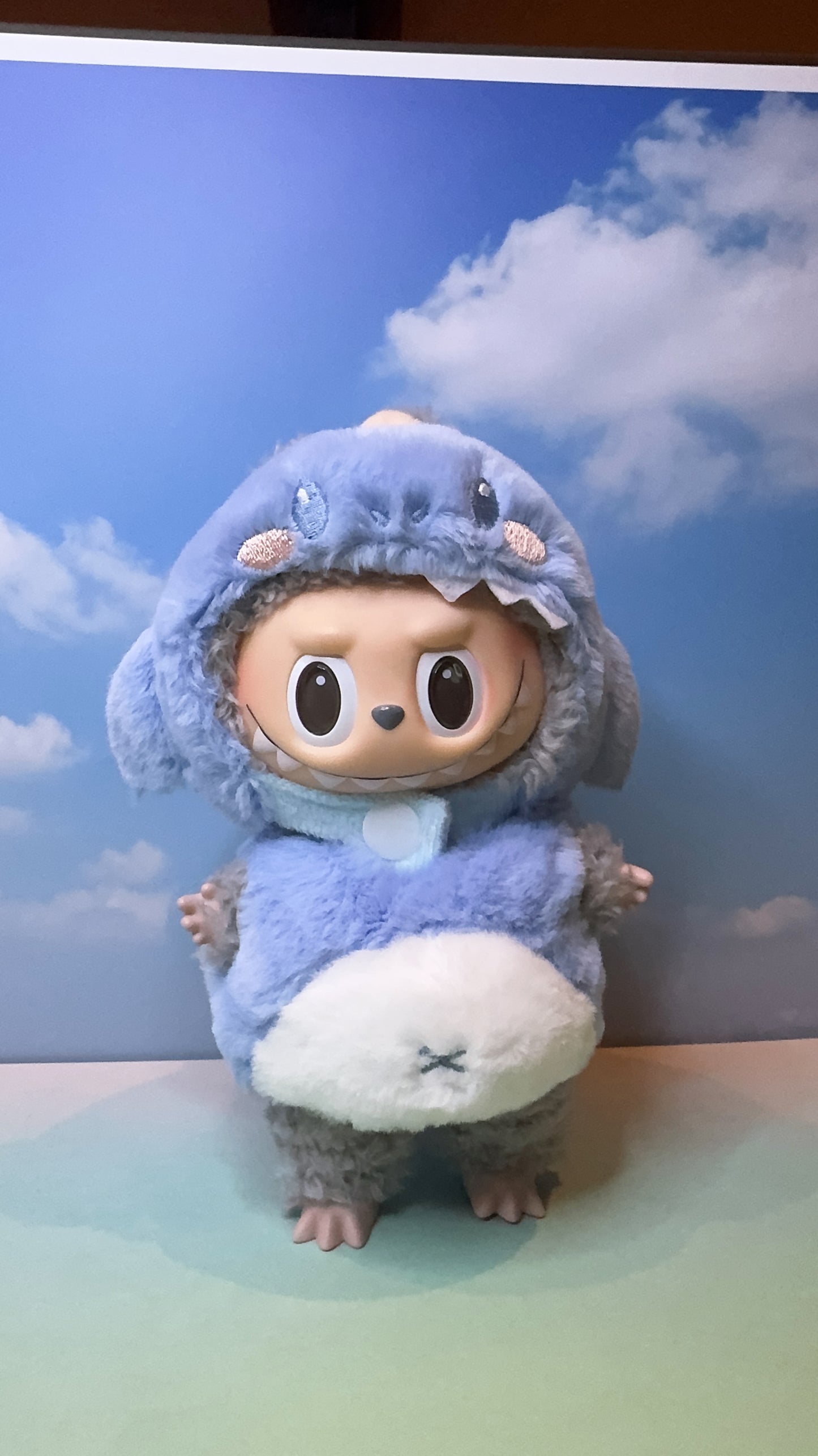 Labubu Babyhaai Kostuum