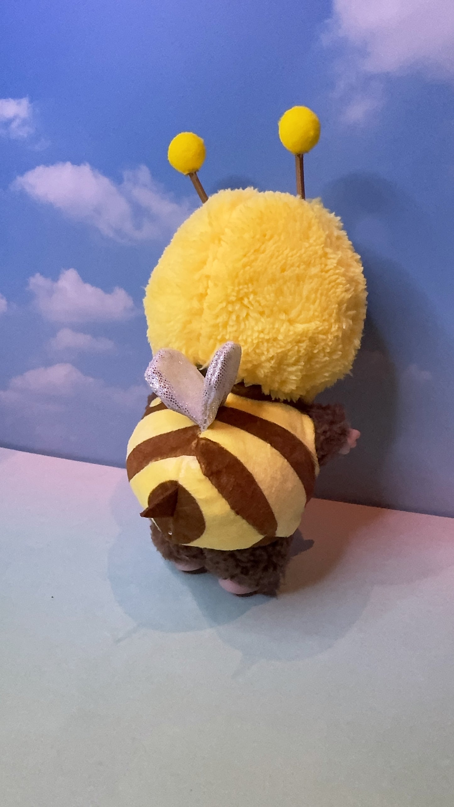 Labubu Bijen Kostuum met Camera